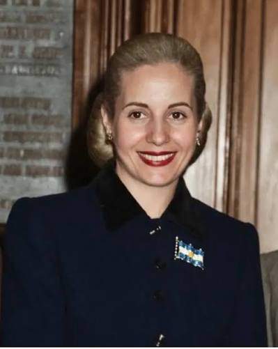 Un día como hoy de 1919 nacía en Los Toldos Eva Perón. Cuando le preguntaron al secretario de Videla por qué avalaron el secuestro y desaparición de su cuerpo dijo “Por qué